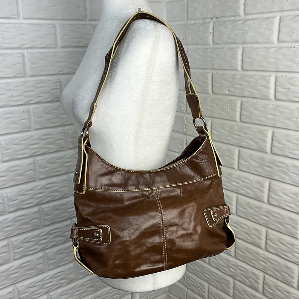 WILSONS LEATHER SHOULDER BAG Tan and Cream